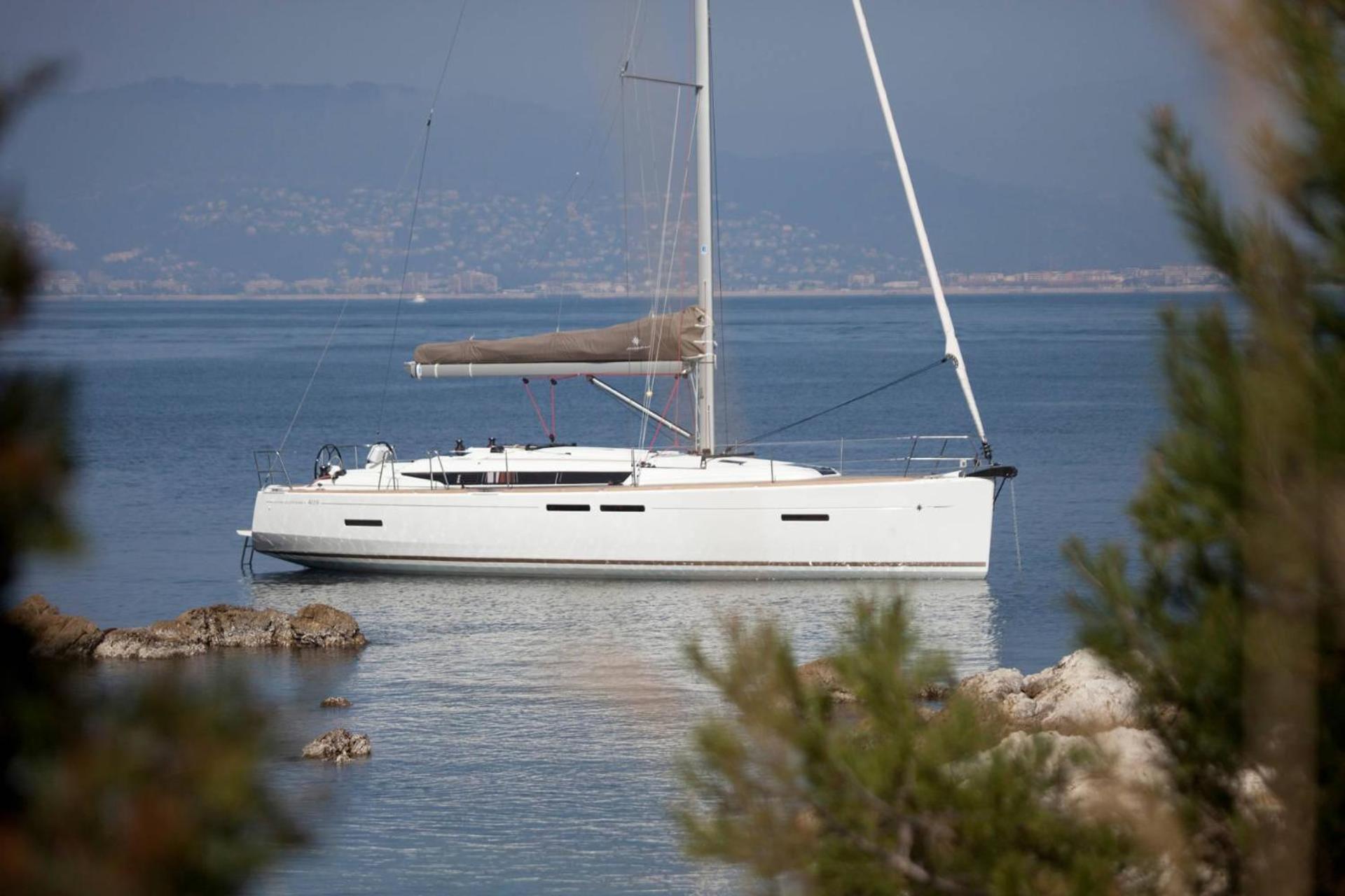 Sleep Aboard A Modern Sailboat In Oeiras Hotel ภายนอก รูปภาพ